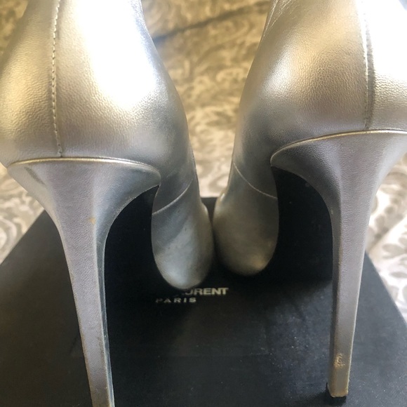 Heels - Picture 3 of 5